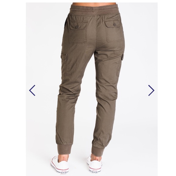 ⚡️NWT⚡️Cargo Joggers - Picture 2 of 6